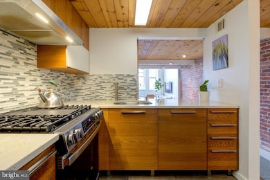 870 N 28th St unit 201, Philadelphia, PA 19130 - photo 3