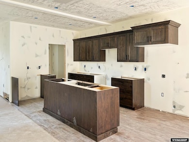 621 Memory, Green River, WY 82935 - photo 5