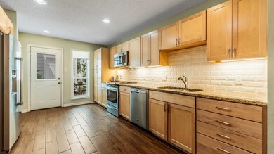 69 Hideaway Dr, Friendswood, TX 77546 - photo 7