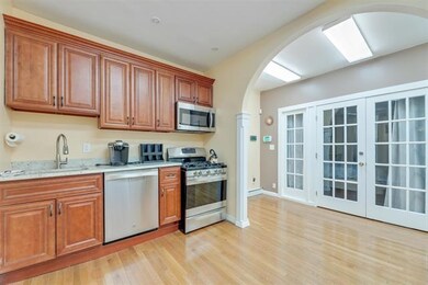 579 Jersey Ave, Jersey City, NJ 07302 - photo 4