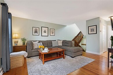 565 Quaker Ln unit 93, West Warwick, RI 02893 - photo 5