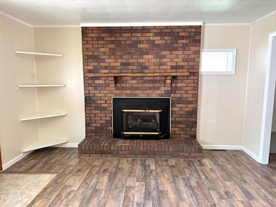 1104 Little Prater Rd, Grundy, VA 24614 - photo 7