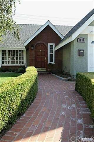 Walkway to Front Door