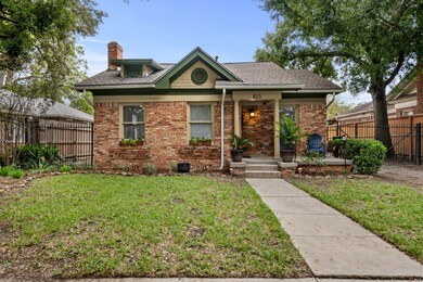 821 Pizer St, Houston, TX 77009 - photo 2