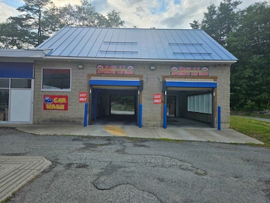 1049 N Main St, Hartford, VT 05001 - photo 6