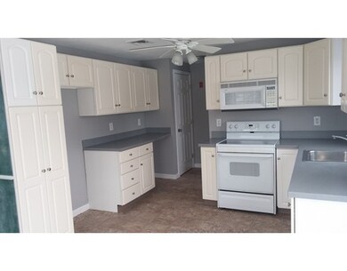 61 Lawrence St unit 61, Milford, MA 01757 - photo 3