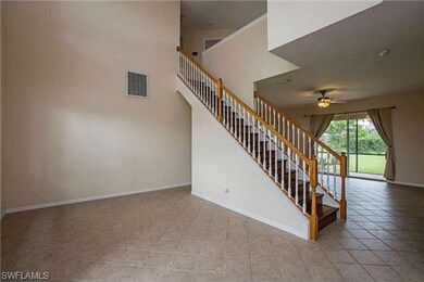 Entry/ sitting area