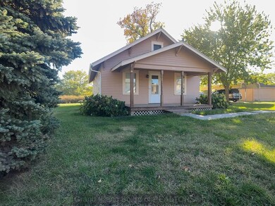 304 W Ash St, Sutton, NE 68979 - photo 2