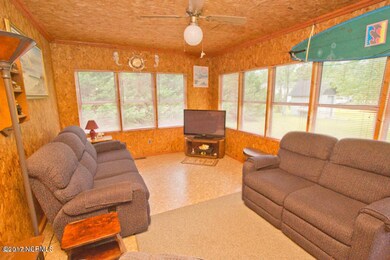 20160629213927857544000000-Geranium 2