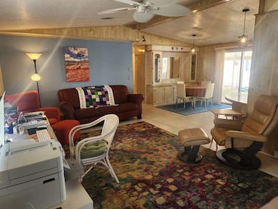 5200 28th St N unit 636, Saint Petersburg, FL 33714 - photo 2