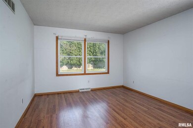 712 Franklin Ave, Davenport, IA 52806 - photo 5