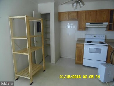 11411 Laurelwalk Dr, Laurel, MD 20708 - photo 4