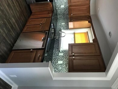 883 Quince Ln, Secane, PA 19018 - photo 6