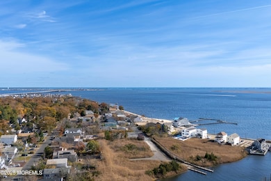 711 Riverside Dr, Toms River, NJ 08753 - photo 5