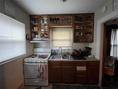 Kitchen current tenant