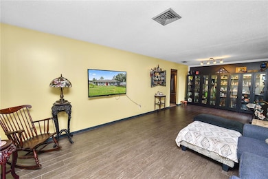 3075 Flamingo Ln, Mulberry, FL 33860 - photo 6