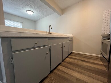 4503 Werner St unit 2 and 3, Houston, TX 77022 - photo 4