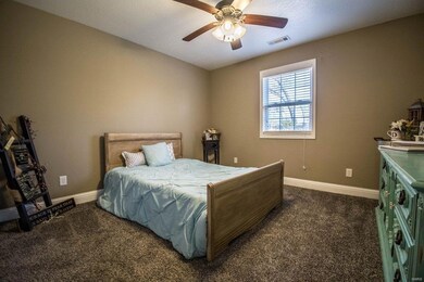 225 Century, Poplar Bluff, MO 63901 - photo 7