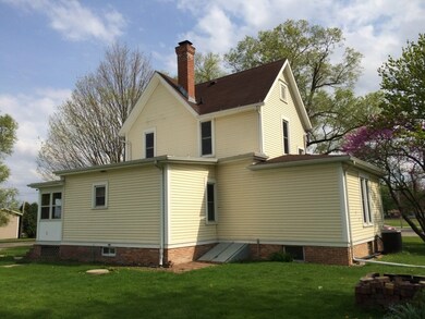 302 W Chestnut St, Malden, IL 61337 - photo 6