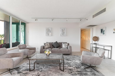 Mizner Court unit PH22, Boca Raton, FL 33432 - photo 2