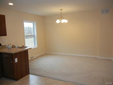 1032 Smith Gap Rd, Bath, PA 18014 - photo 4