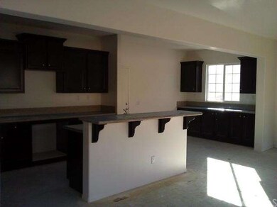 5465 N Pinnacle Ln, San Bernardino, CA 92407 - photo 3