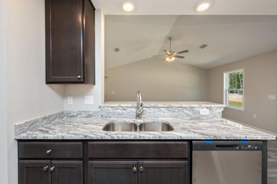 6002 Colton Blaine Ct, Crestview, FL 32539 - photo 5