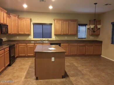 649 W Dragon Tree Ave, San Tan Valley, AZ 85140 - photo 2