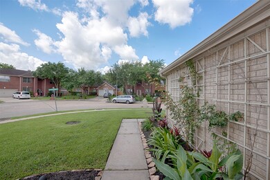 3806 Misty Falls Ln, Friendswood, TX 77546 - photo 4