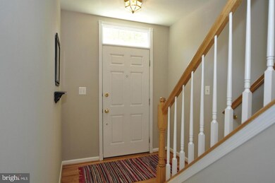 42796 Flannigan Terrace, Chantilly, VA 20152 - photo 2