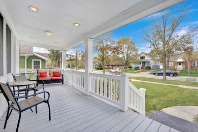 451 N Evergreen Ave, Elmhurst, IL 60126 - photo 2