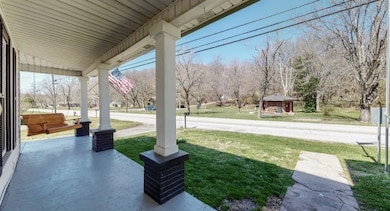 419 E Main St, Red Boiling Springs, TN 37150 - photo 3