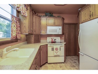 750 34th St, Des Moines, IA 50312 - photo 6