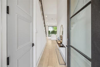 110 Wellington Row Rd, Houston, TX 77024 - photo 3