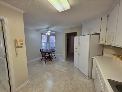 235 Monmouth Dr, Fayetteville, GA 30214 - photo 4