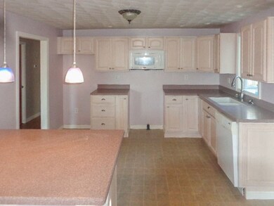 201 Robert Gray Ave, Tiverton, RI 02878 - photo 6