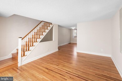 908 Poplar Ave, Glenolden, PA 19036 - photo 2