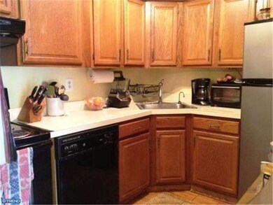 7101 Tamarron Dr, Plainsboro, NJ 08536 - photo 6