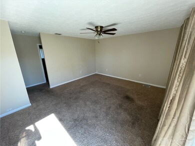 1621 June Dr, Xenia, OH 45385 - photo 2