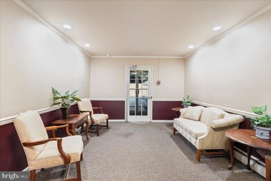 383 Lakeside Rd unit 302, Ardmore, PA 19003 - photo 5