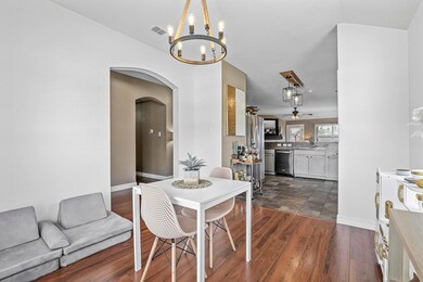 4008 Lone Star Ln, Denton, TX 76210 - photo 4