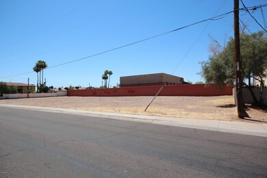 7_EastBoundary_View_South