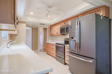 10433 W Hutton Dr unit 34, Sun City, AZ 85351 - photo 6