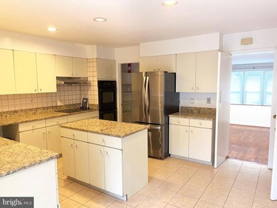 5237 Strathmore Ave, Kensington, MD 20895 - photo 5