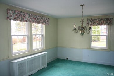 3020 W Greenleaf St, Allentown, PA 18104 - photo 5