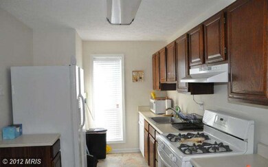 11964 Cardamom Dr unit 11964, Woodbridge, VA 22192 - photo 2