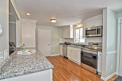 27 Old Menauhant Rd, East Falmouth, MA 02536 - photo 2