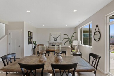 4 - Dining room