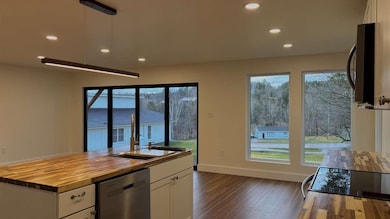 99 Joseph St, Morristown, VT 05661 - photo 4