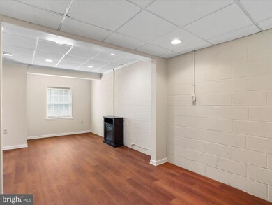 1175 Fairchild Ave, Hagerstown, MD 21742 - photo 4